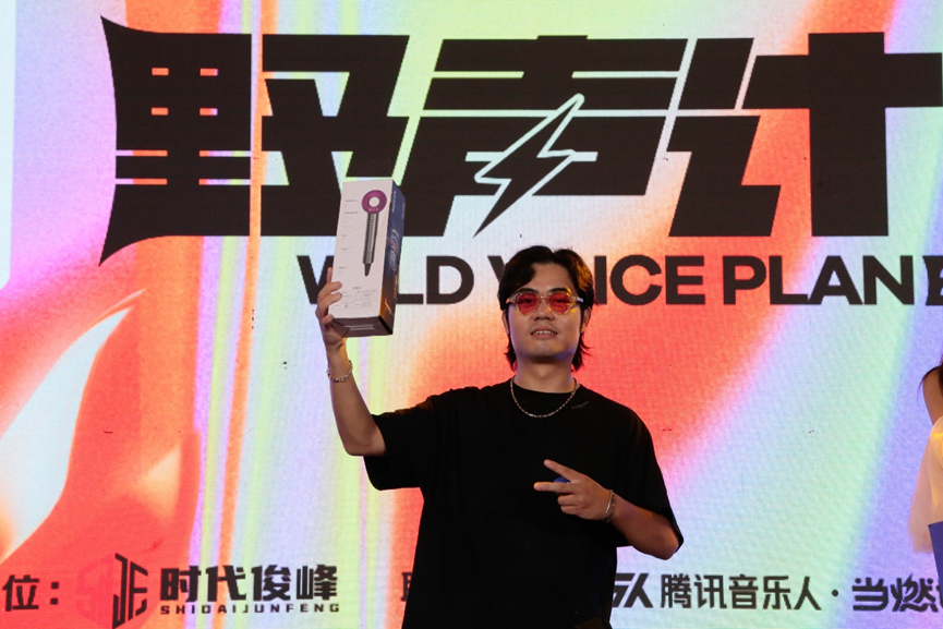 1762313848128002.png image.png